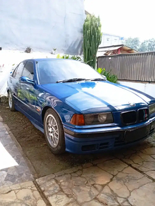 BMW 318i 1999