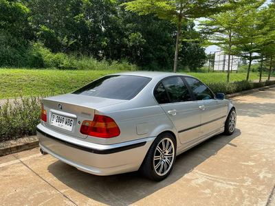 BMW 325i 2002