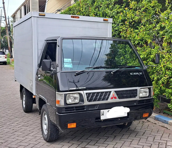 Mitsubishi L300 2019