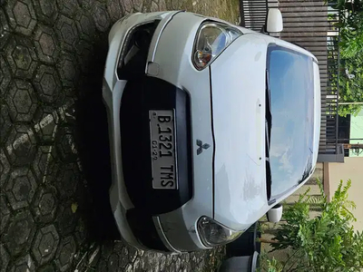 Mitsubishi Mirage 2015