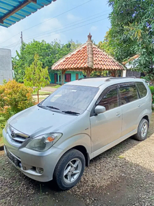 Toyota Avanza 2010