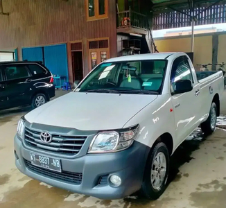 Toyota HILUX 2014