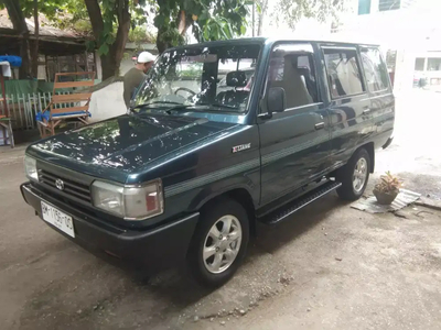 Toyota Kijang 1994