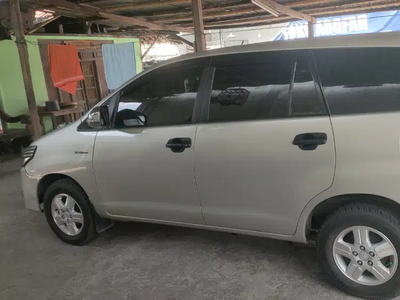 Toyota Kijang Innova 2005