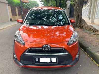 Toyota Sienta 2016