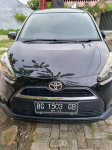 Toyota Sienta 2017