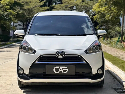 Toyota Sienta 2018
