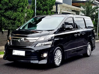 Toyota Vellfire 2013