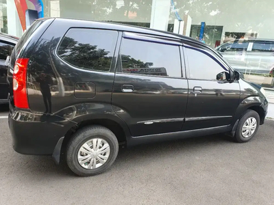 Daihatsu Xenia 2010