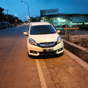 Honda Mobilio 2014