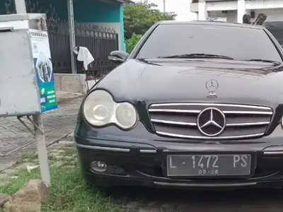 Mercedes-Benz C240 2001