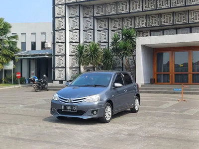 Toyota Etios Valco 2014