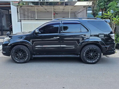 Toyota Fortuner 2012