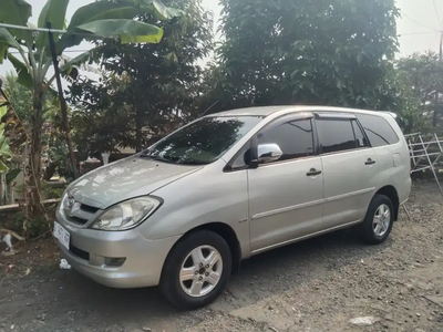 Toyota Kijang Innova 2008