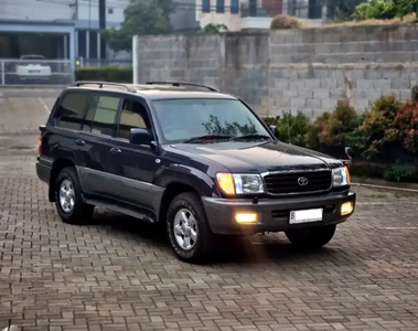 Toyota Land Cruiser 2000