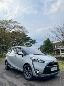 Toyota Sienta 2017