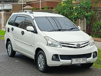 Daihatsu Xenia 2015