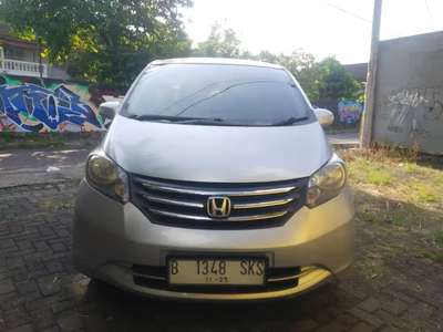 Honda Freed 2010