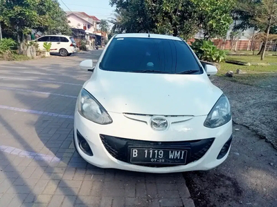 Mazda 2 2013