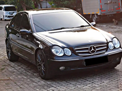 Mercedes-Benz C240 2002