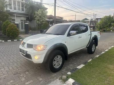 Mitsubishi Strada Triton 2015