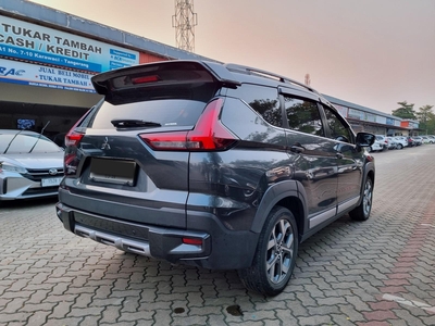 Mitsubishi Xpander Cross NewPremium Package CVT AT Matic 2022 Abu-abu