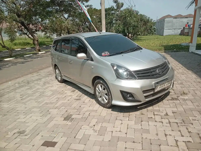 Nissan Grand livina 2008