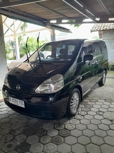 Nissan Serena 2011