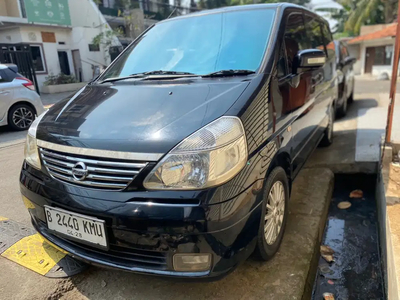 Nissan Serena 2011