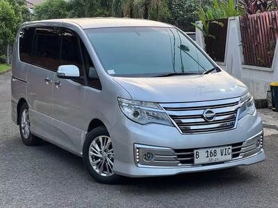 Nissan Serena 2015