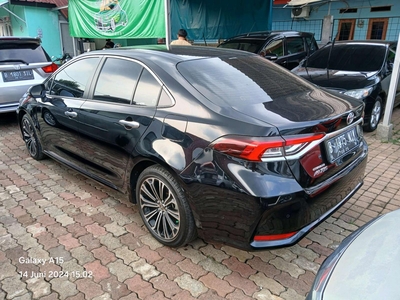 Toyota Corolla Altis V 1.8 AT 2021