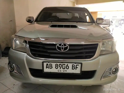 Toyota HILUX 2012