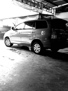 Toyota Innova 2010