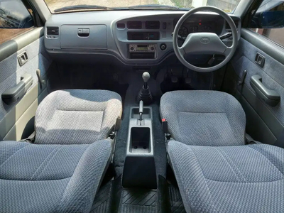 Toyota Kijang 2002