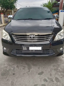 Toyota Kijang Innova 2012