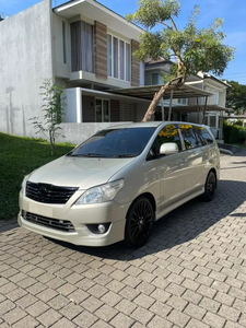 Toyota Kijang Innova 2013