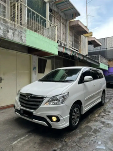 Toyota Kijang Innova 2015