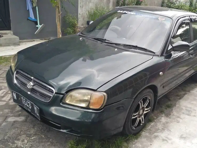 Suzuki Baleno 2000