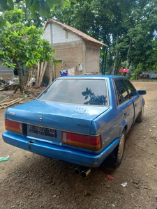 Mazda 323 1985