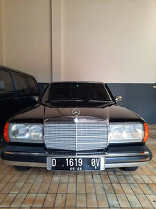 Mercedes-Benz E280 1986