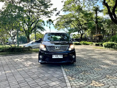 Toyota Alphard 2012