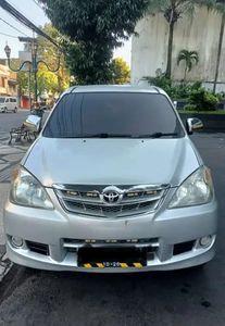 Toyota Avanza 2010