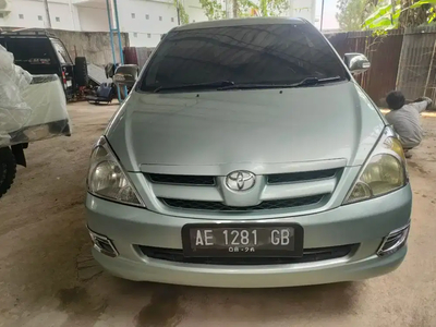 Toyota Kijang Innova 2006