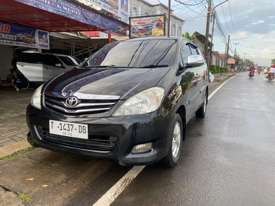 Toyota Kijang Innova 2010