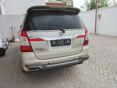 Toyota Kijang Innova 2011