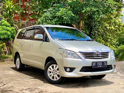 Toyota Kijang Innova 2011