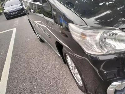 Toyota Kijang Innova 2013