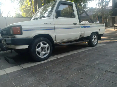 Toyota Kijang Pick-Up 1986