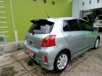 Toyota Yaris 2012