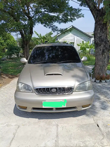 Kia Carnival 2002